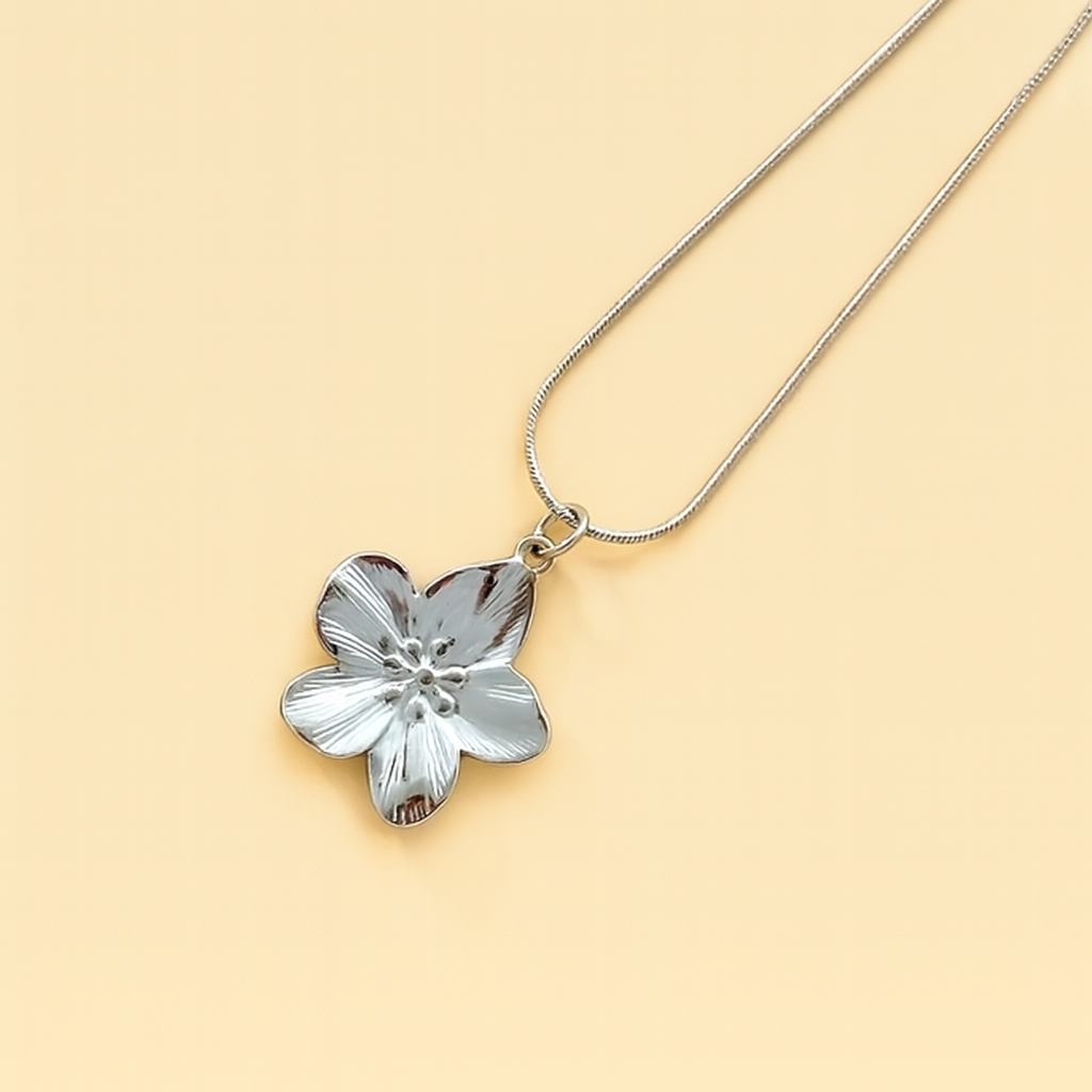 🌸 Whispers of Bloom Necklace 🌸