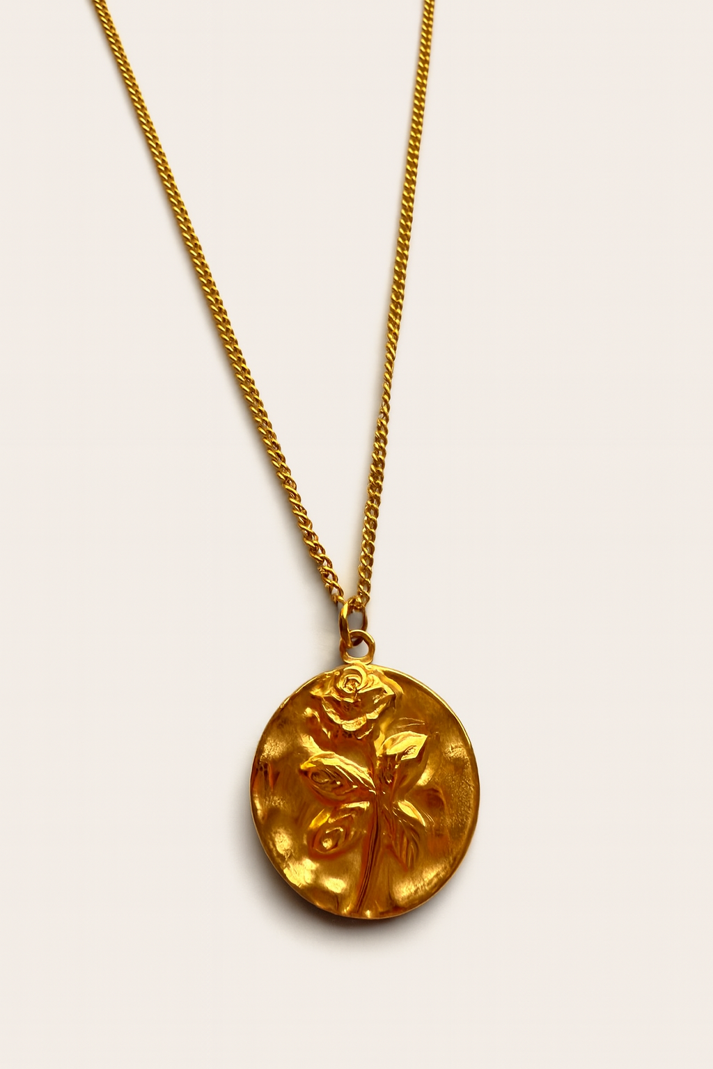 🌹 Eternal Rose Necklace